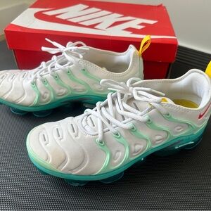 Nike Air VaporMax Plus